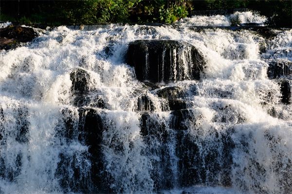 Bond Falls